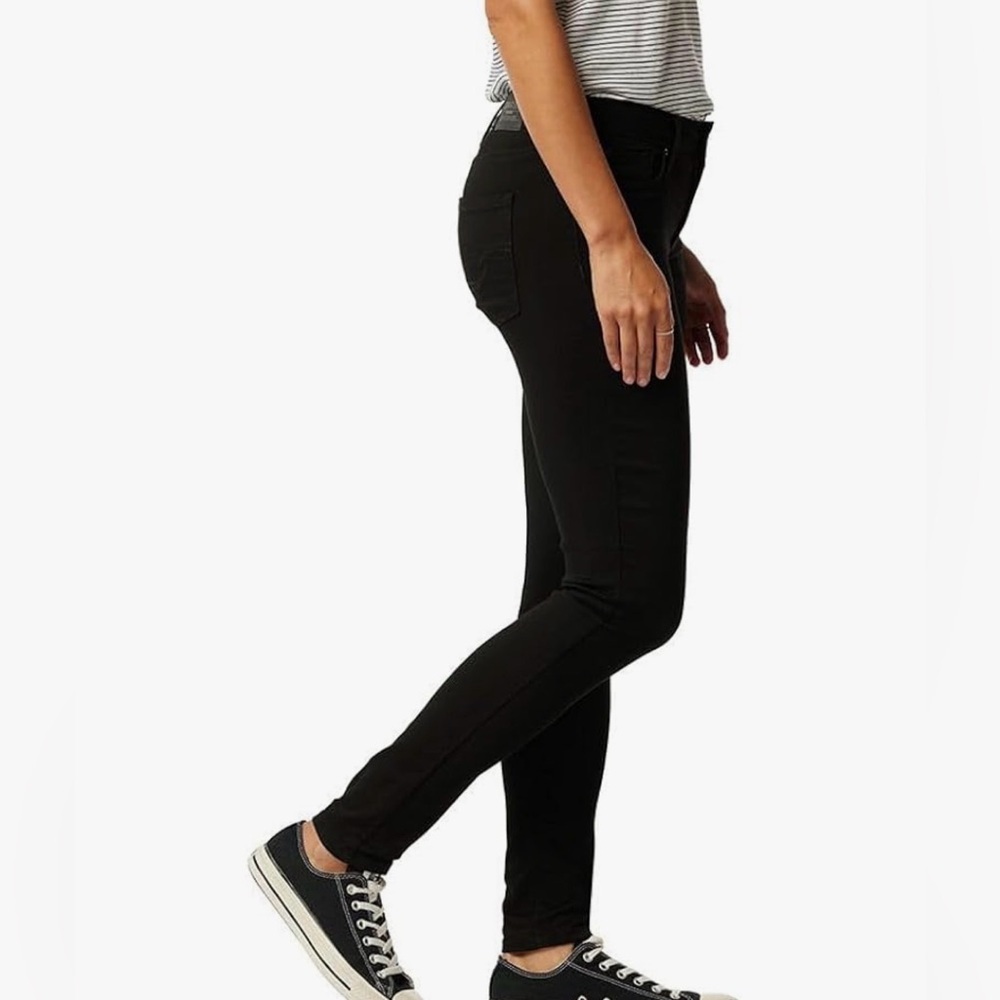 Levi’s Black High-Rise Skinny Jeans - Picture 4 of 8